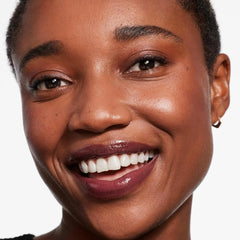 Neutrogena High Shine Glossy Lip, Nourishing Lip Gloss with Maracuja Oil, Antioxidant Vitamin E & Vitamins, Non-Retractable, Buildable Pigmented Color, Black Dahlia, 0.07 Oz
